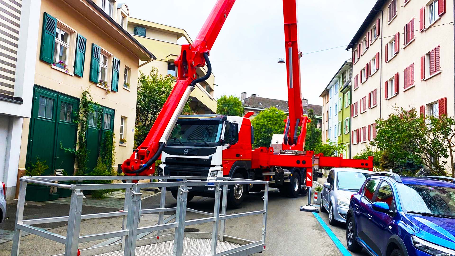 Gewerbegebäude oder Fassade als typischer Einsatzbereich für die professionelle Vogelabwehr in Bülach